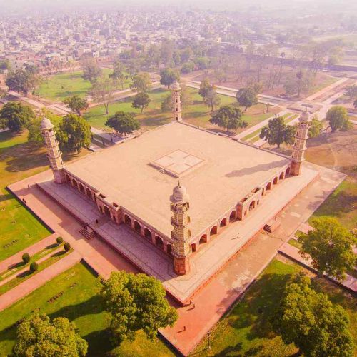 Tomb of Mughal Emperor Jahangir Lahore - Let's Travel